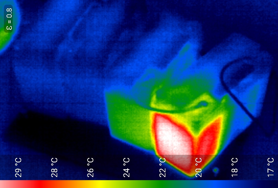 Thermal image of damaged 12V battery cell